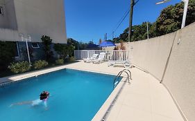 Confortável apartamento perto de praias - Bertioga